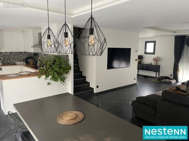 Maison 4 pièces 131 m²