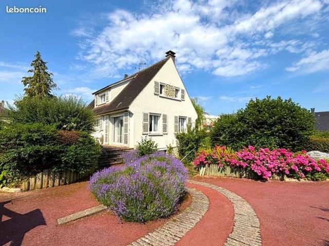 Maison 4 pièces 131 m²