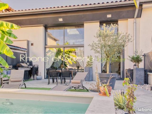 Maison 4 pièces 131 m²