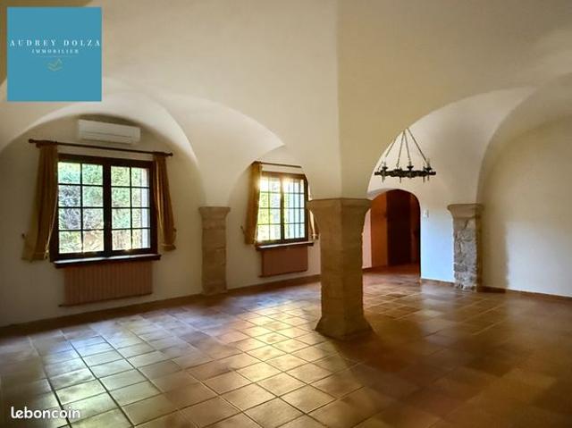 Maison 4 pièces 132 m²