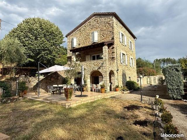Maison 4 pièces 132 m²