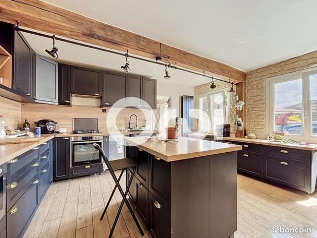 Maison 4 pièces 133 m²