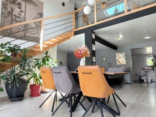 Maison 4 pièces 144 m²