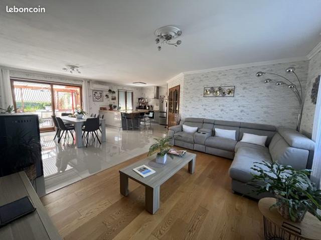 Maison 4 pièces 145 m²