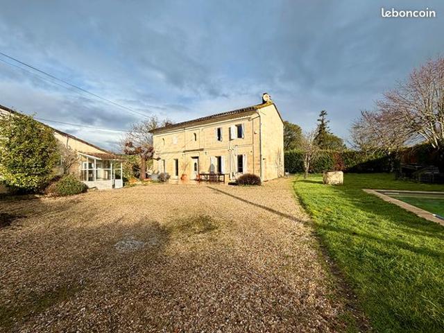 Maison 4 pièces 145 m²