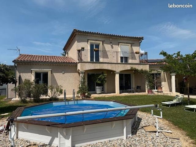 Maison 4 pièces 145 m²
