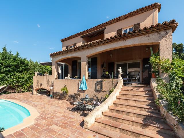Maison 4 pièces 145 m²