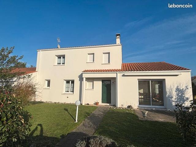 Maison 4 pièces 145 m²
