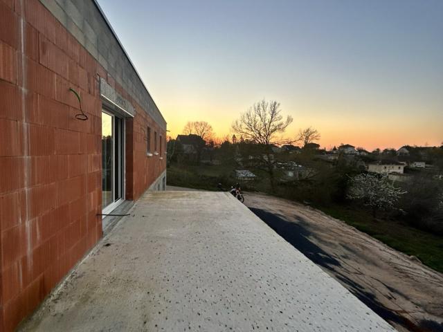 Maison 4 pièces 145 m²