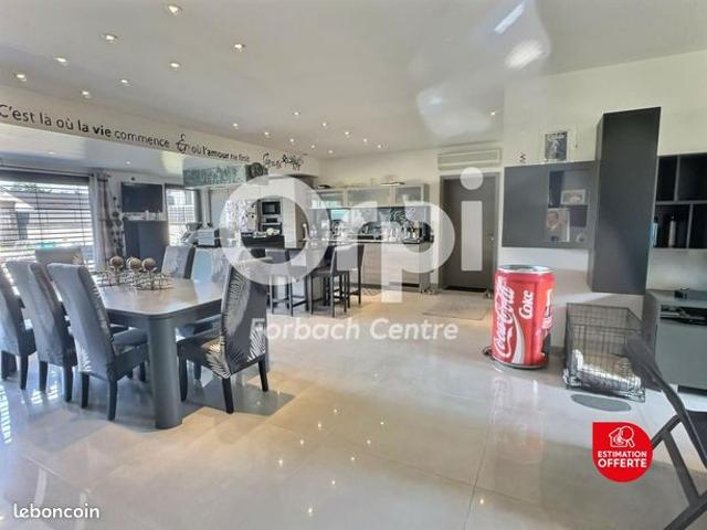 Maison 4 pièces 145 m²