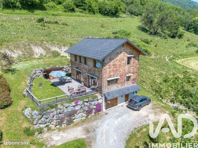 Maison 4 pièces 146 m²