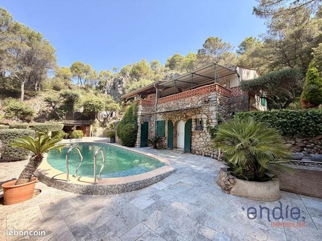 Maison 4 pièces 146 m²