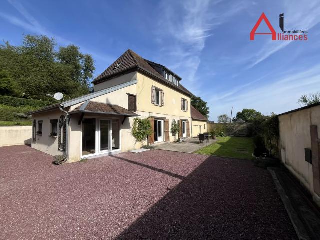 Maison 4 pièces 146 m²