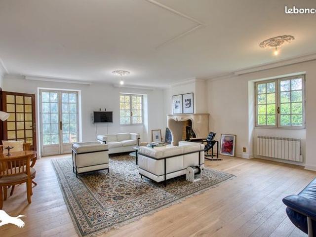 Maison 4 pièces 147 m²