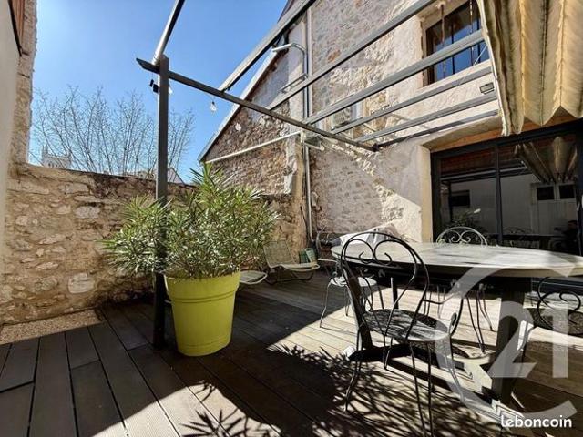 Maison 4 pièces 147 m²