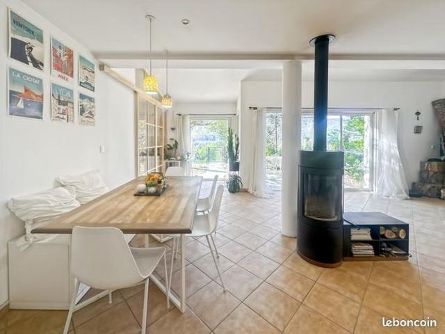 Maison 4 pièces 147 m²
