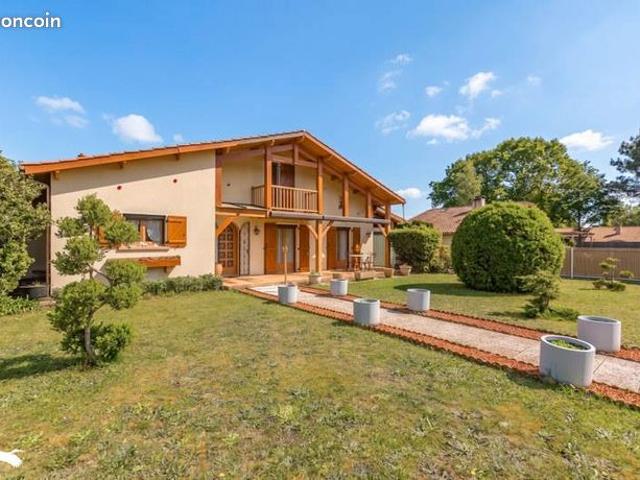 Maison 4 pièces 147 m²