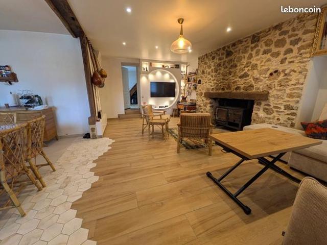 Maison 4 pièces 147 m²