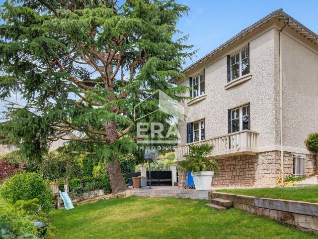 Maison 4 pièces 147 m²
