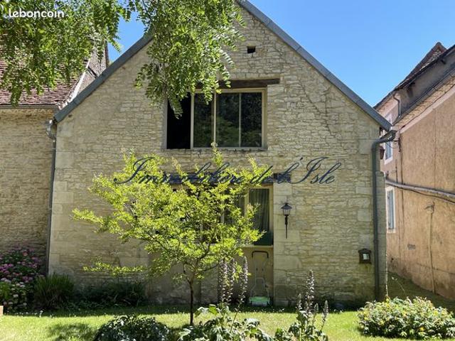 Maison 4 pièces 147 m²
