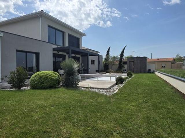 Maison 4 pièces 147 m²