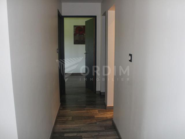 Maison 4 pièces, 147 m² à louer à Pourrain 89240