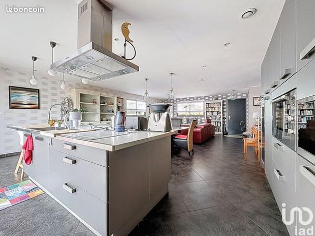 Maison 4 pièces 148 m²