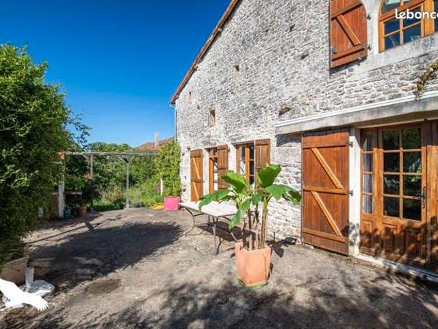 Maison 4 pièces 148 m²