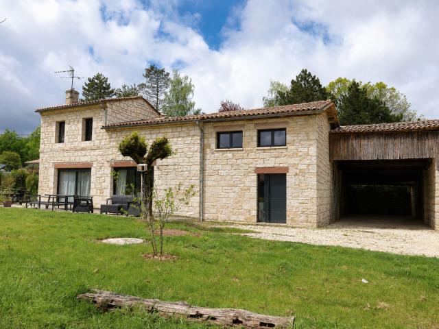 Maison 4 pièces 140 m²