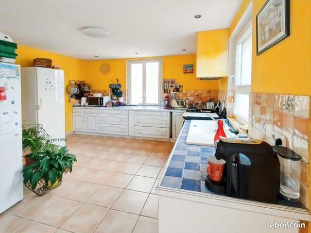 Maison 4 pièces 140 m²