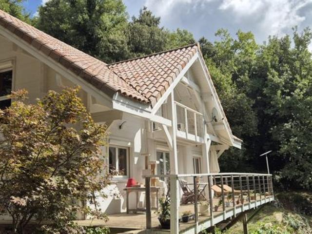 Maison 4 pièces 140 m²