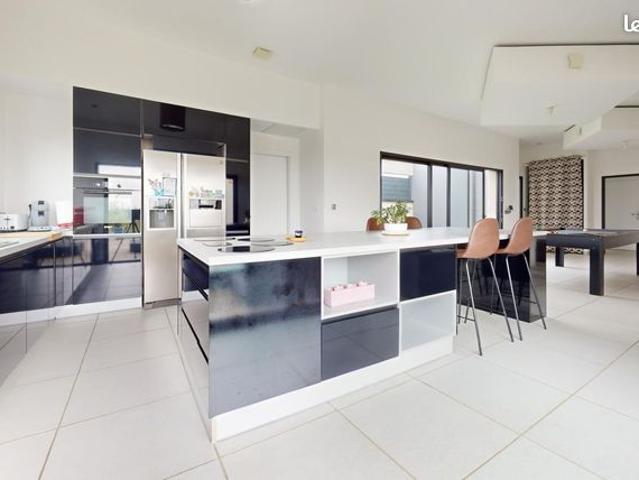 Maison 4 pièces 140 m²