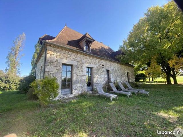 Maison 4 pièces 140 m²