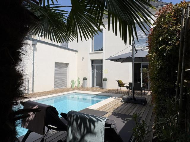 Maison 4 pièces 140 m²