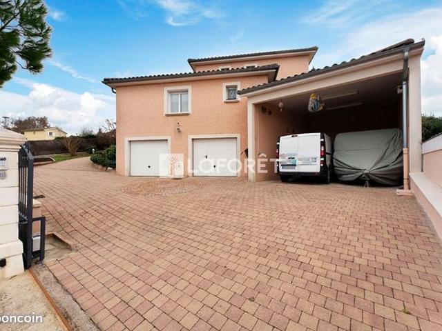 Maison 4 pièces 140 m²