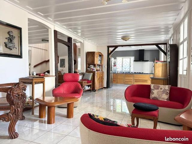 Maison 4 pièces 140 m²