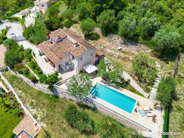 Maison 4 pièces 145 m²