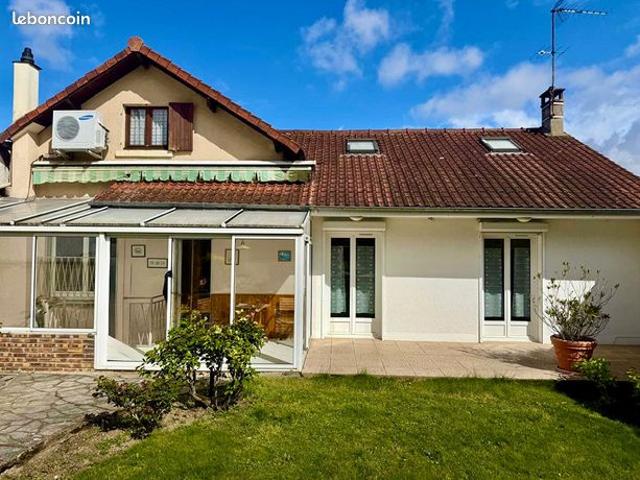 Maison 4 pièces 140 m²
