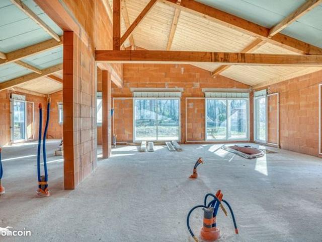 Maison 4 pièces 140 m²