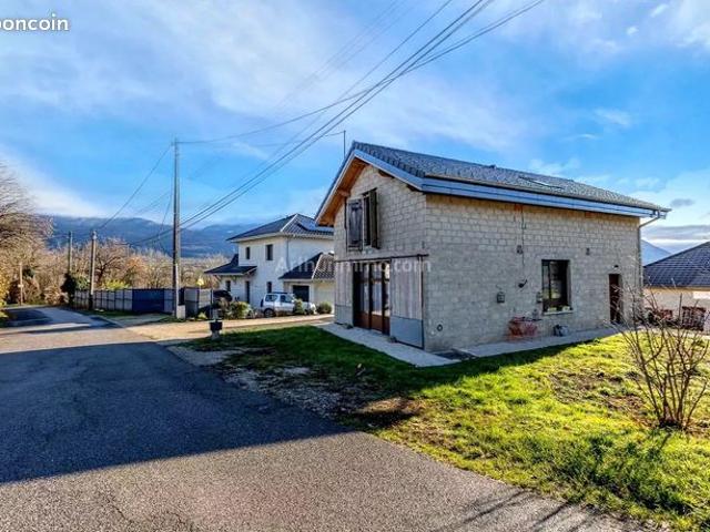 Maison 4 pièces 140 m²