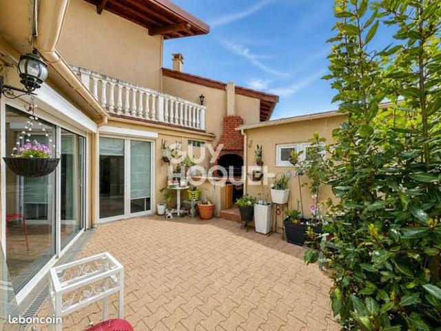 Maison 4 pièces 140 m²