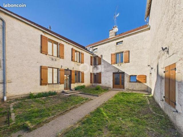Maison 4 pièces 141 m²