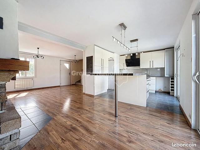 Maison 4 pièces 141 m²