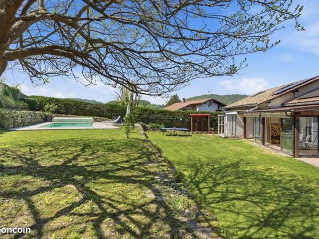 Maison 4 pièces 141 m²