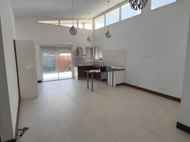 Maison 4 pièces, 142 m² à louer à Cayenne 97300