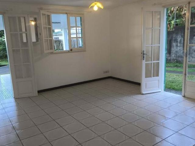 Maison 4 pièces, 142 m² à louer à Saint Denis 97400