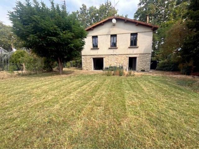 Maison 4 pièces / 143 m² / 236 000 EUR / CASTRES
