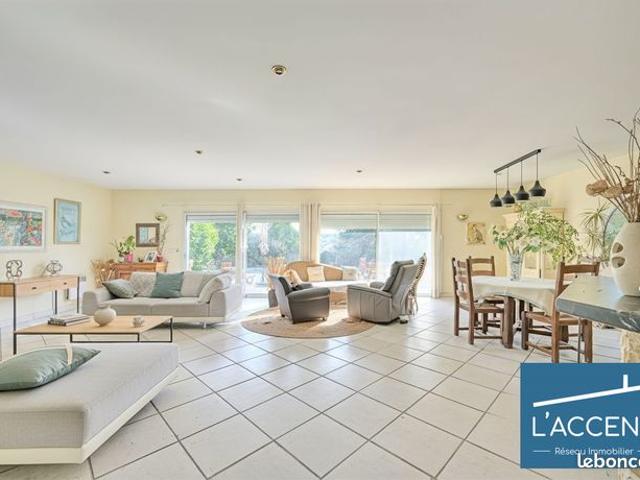 Maison 4 pièces 143 m²