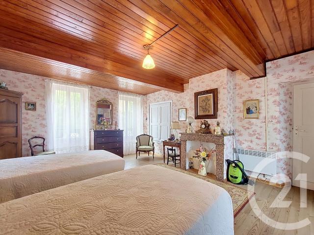 Maison 4 pièces 143 m²