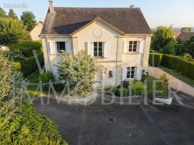 Maison 4 pièces 143 m²